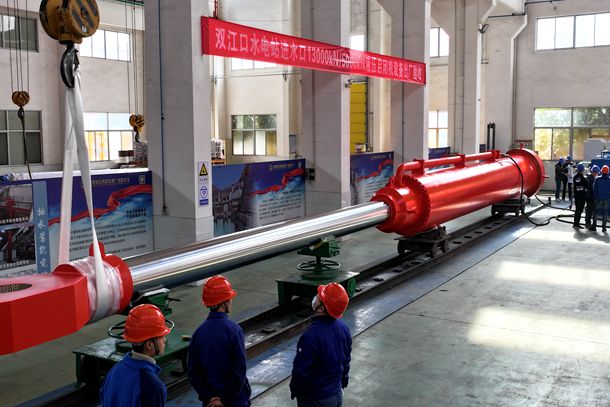 大渡河雙江口世界最大液壓啟閉機通過驗收(圖2)